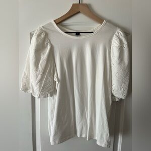 Old Navy Women's White Puff Sleeve Eyelet Top sz Large
